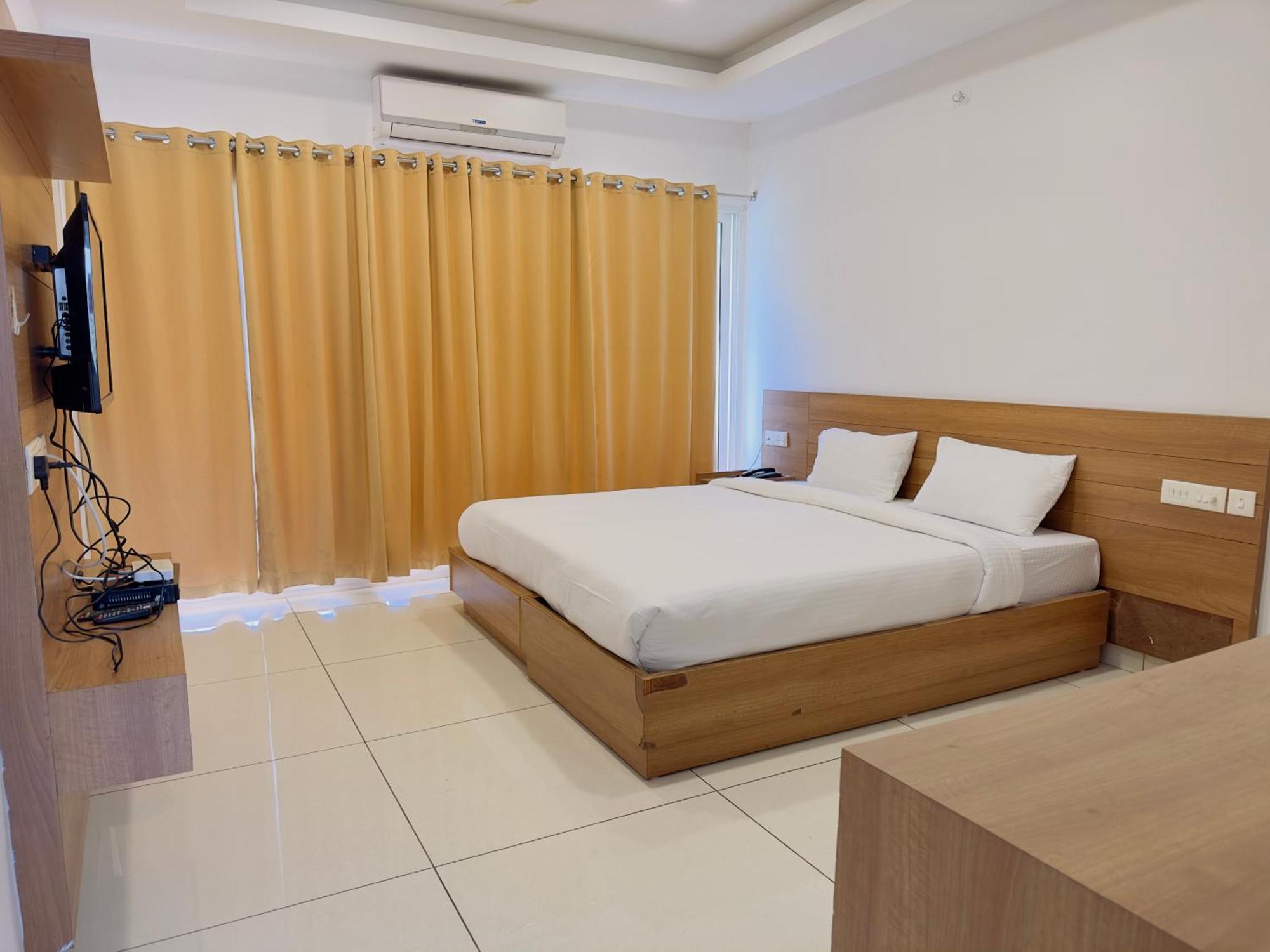 Hotel Lets Stay Kochi Esterno foto