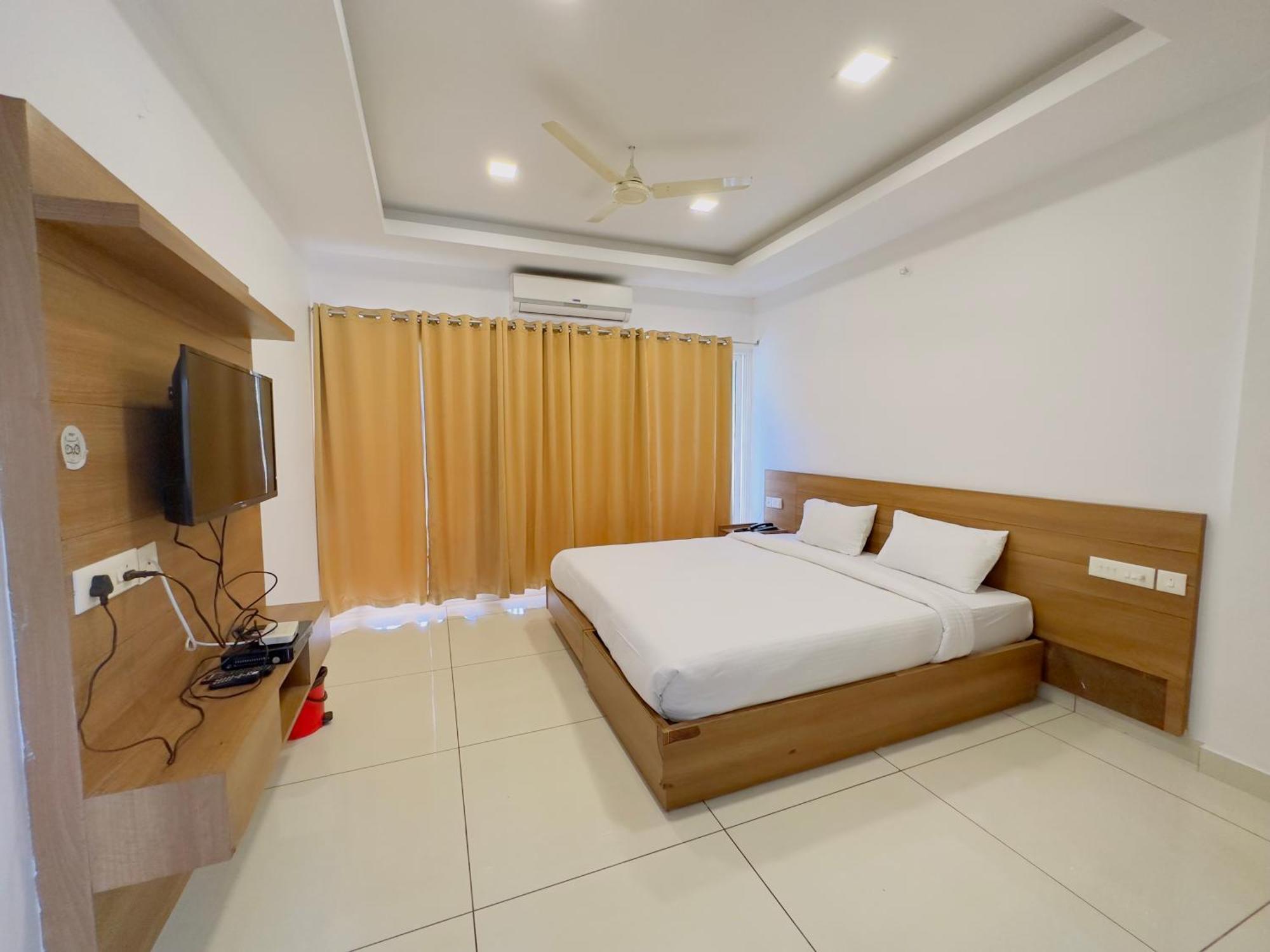 Hotel Lets Stay Kochi Esterno foto