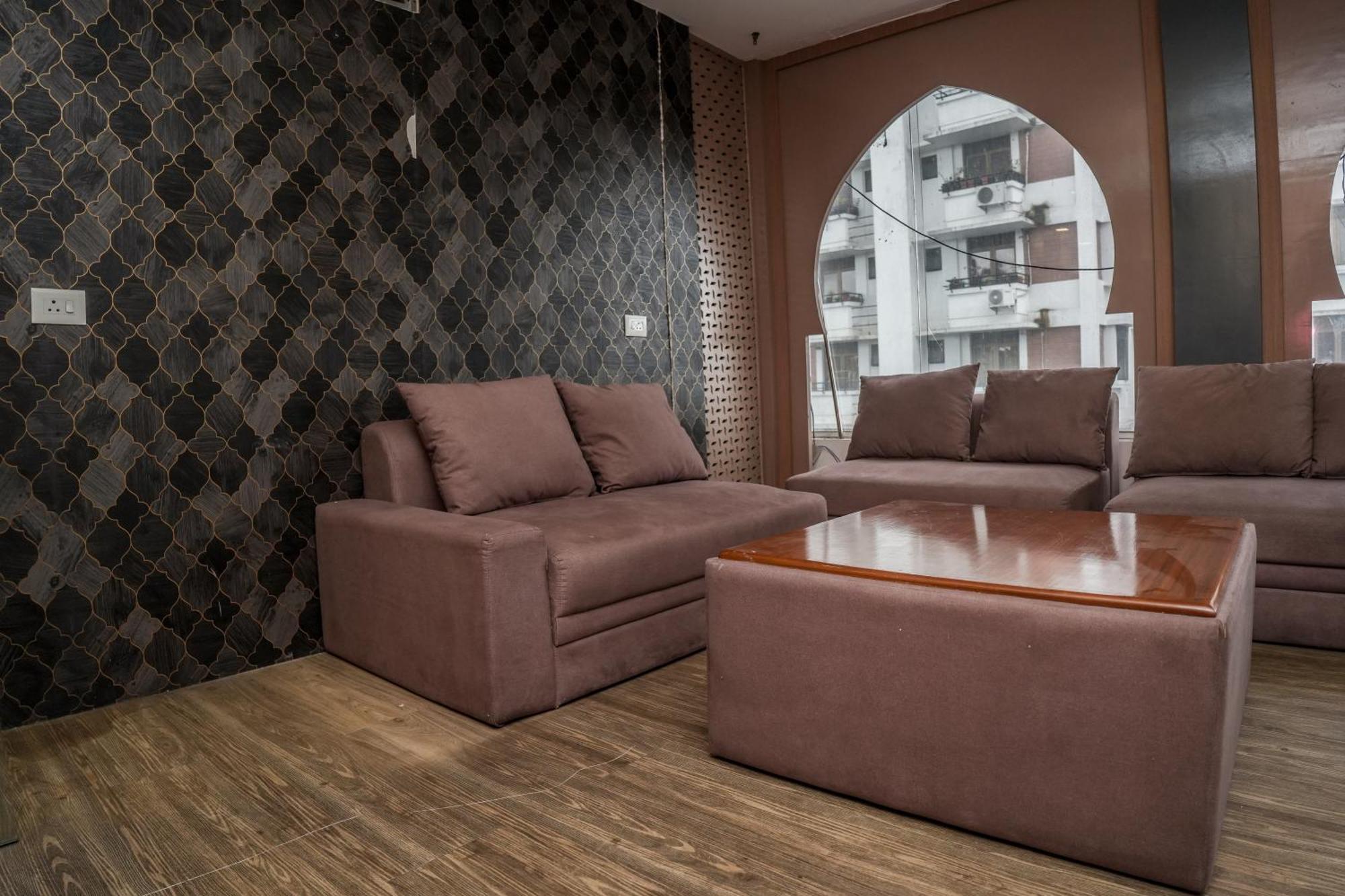 Hotel Lets Stay Kochi Esterno foto